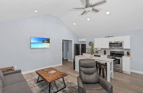 Morrilton House | Modern Couples Retreat . Lakefront . Private Dock