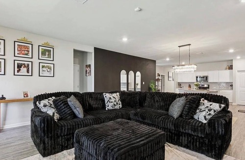 Shenandoah House | Modern & Cozy 4 bedroom home minutes from LSU & other local hotspots