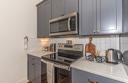 Tallassee House | Modern Family-oriented 3BR 2BA Smart Home | Lake Martin Access | Near Auburn University