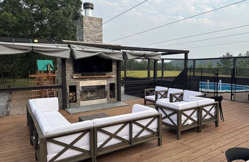 Gloster Cabin | Modern Glamping Cabin in National Forest Near NOLA