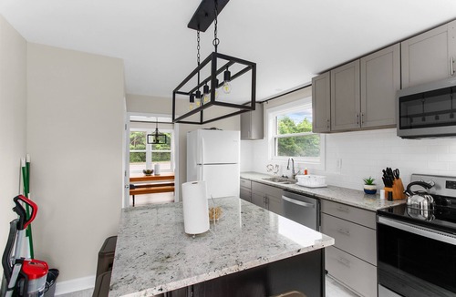 Birmingham Hotel | Modern in Magic City 2 Units