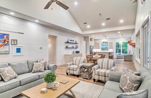 St. Joseph House | Modern Lake House on Lake Bruin: Pier & Boat Slip!