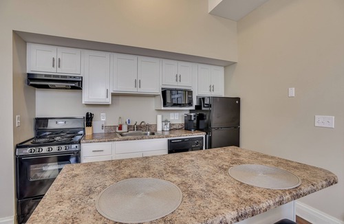 Downtown Condo | Modern Luxury Apartment located in Downtown Augusta