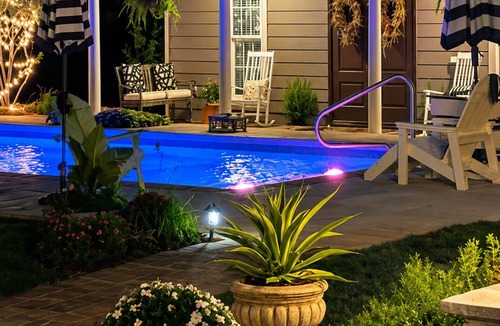Troy House | Modern Saltwater Retreat - Private Pool - Treehouse