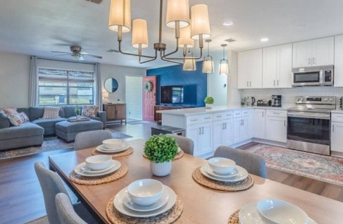 Minneola House | Modern Villa in Minneola