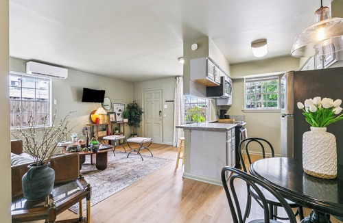 Bywater Apartment | Moody Manor: Stay Steps from Best Restaurants + Gated Parking + Washer and Dryer