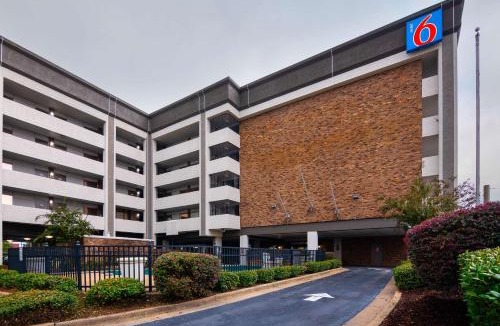 Columbus Hotel | Motel 6-Columbus, GA - Downtown