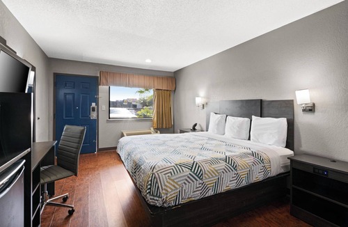 Prattville Hotel | Motel 6 Prattville, AL