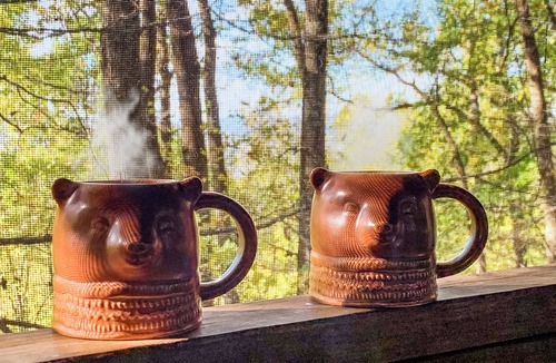 Walnut Mountain Cabin | Mountain Oasis Hot tub, Fireplace, Dog Friendly, Fireplace, Close to town!