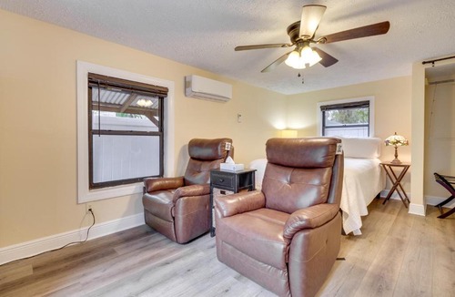 Mount Dora Apartment | Mt Dora Couple's Retreat w/Shared Pool!