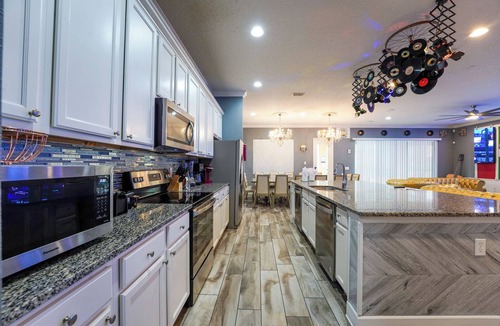 Loughman House | Music Bowling Villa · Heated Pool · Home Theater · Wall-to-Wall TV · Sleeps 40
