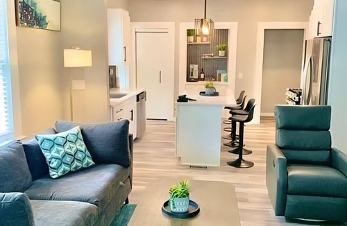 Peachtree Hills House | Must see, modern updated beautiful Peachtree Hills Neighborhood Near Buckhead!