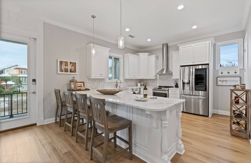 Caribbean Isle House | 🌊 Narrvelous – Sound-View 5BR Home w/Pool, Tennis, Firepit & Walk to Beach