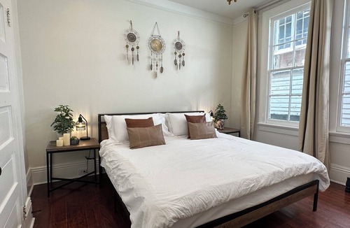 Mid-City Apartment | Natural Historic New Orleans Home - 7 Mins to FQ