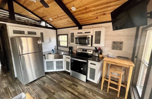 Jacksons' Gap Cabin | Nature’s Cove Cabin B-kayaks/fire pit/pet friendly