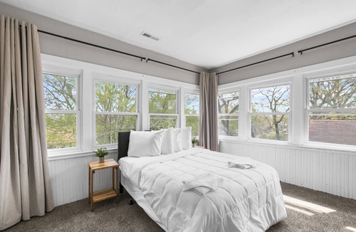 Birmingham Hotel | Near CrossPlex & Legion Field