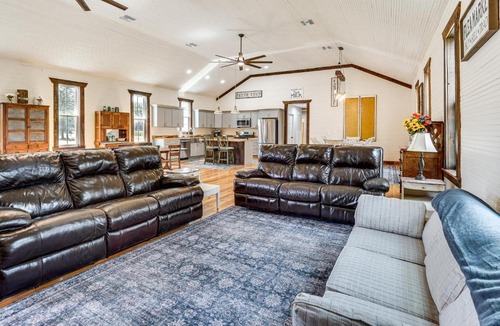 Lulu House | Near Ichetucknee Springs! Renovated Historic Home