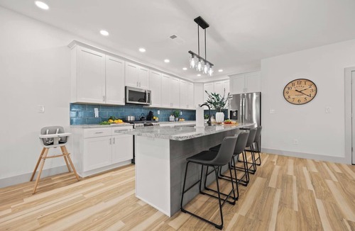 Mableton House | Near Truist Park, SixFlags/Sleeps 10/GameRm/Pets ok/Teen Loft