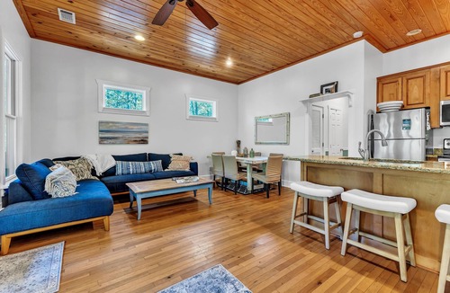 Dadeville Cabin | New! 2 bedroom/2 bath water access cabin at Lake Martin! Sleeps 8!