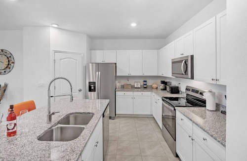 St. Augustine Villa | New 3-Bedroom Lakeview Townhouse