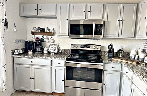 Haines City Villa | New! 4-bedroom/Pool/Jacuzzi/PGA Top Golf Course