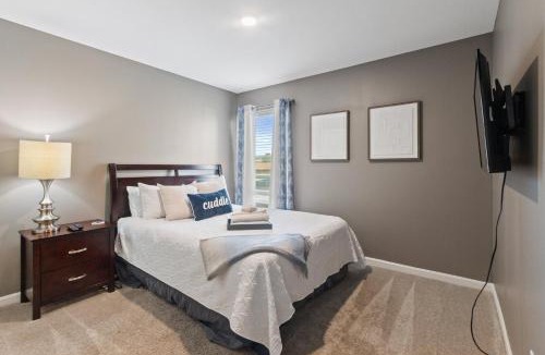 Tuscaloosa House | New Bama Retreat Sleeps 8