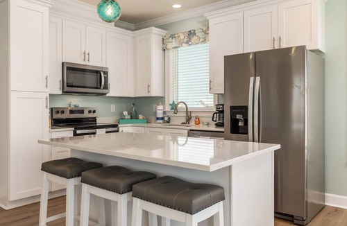 Dauphin Island House | New Construction! Beachfront, 3 Bedroom/3.5 Bath, Pool, Hot Tub, Pet Friendly