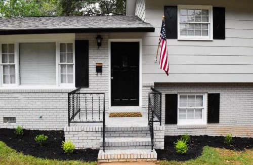 Columbus House | NEW! Cozy 4-Bed Family Friendly Home in Columbus