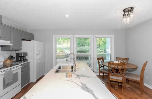 Eatonton House | NEW! - Cozy Home Away From Home on the Lake