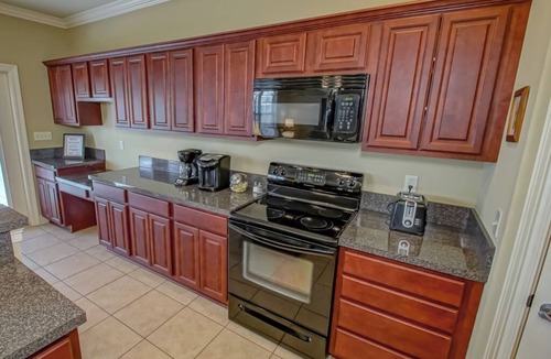 Barataria House | New For 2025 - Waterfront Bayou Retreat: 25 Min to NOLA.