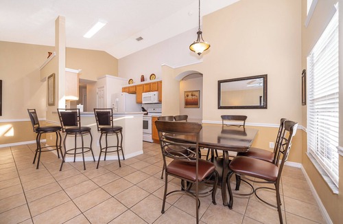 Solana Villa | ⭐NEW LISTING | 4 Bed Villa | Gated Resort of Solana | Pool | Minutes to Disney⭐