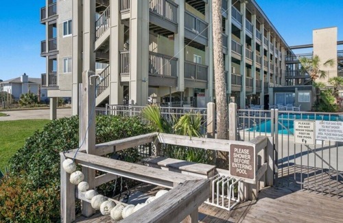 Fernandina Beach Condo | NEW LISTING - Sand Dollar VIllas - Forever Young