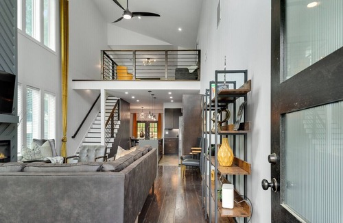 Westview House | New Modern Home 5 mins from Downtown Atlanta, 15 minutes from airport