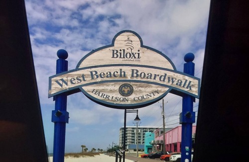 Biloxi House | New Orlean Cottage on the Beach