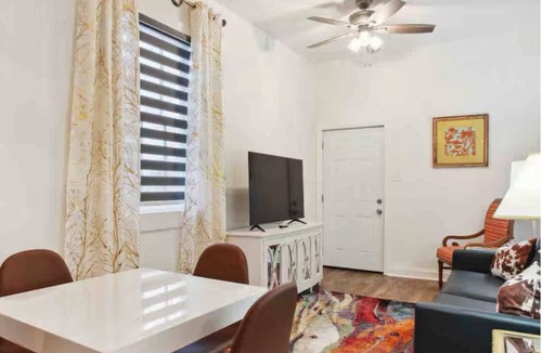 Saint Claude Apartment | New Orleans Bywater best Serene 2-bedroom apartment central Ac/heat,20% discount