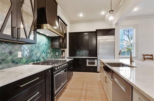 West Riverside House | New Orleans: Uptown; elegant, luxurious, fun- loving living!