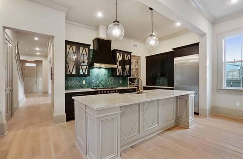 West Riverside House | New Orleans: Uptown; elegant, luxurious, fun- loving living!
