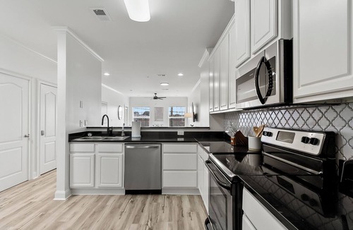 Tuscaloosa Condo | NEW Remodeled Condo Walk to Stadium