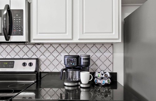 Tuscaloosa Condo | NEW Remodeled Condo Walk to Stadium