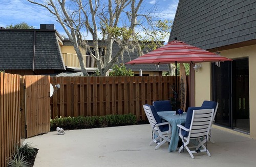 New Smyrna Beach House | New Smyrna beach townhouse 1 block from the beach