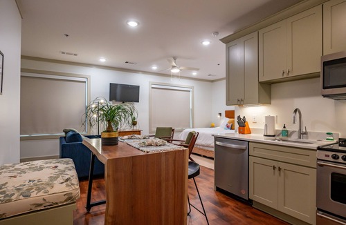 Oxford Apartment | New studio apartment! Great location! Perfect for a weekend getaway to Oxford!
