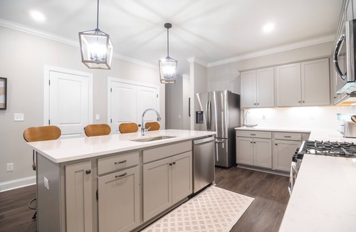 Auburn House | New Townhouse w/Game Room & Nintendo 64 - Right Off 280