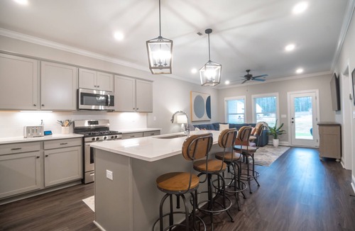 Auburn House | New Townhouse w/Game Room & Nintendo 64 - Right Off 280