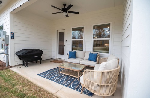 Auburn House | New Townhouse w/Game Room & Nintendo 64 - Right Off 280