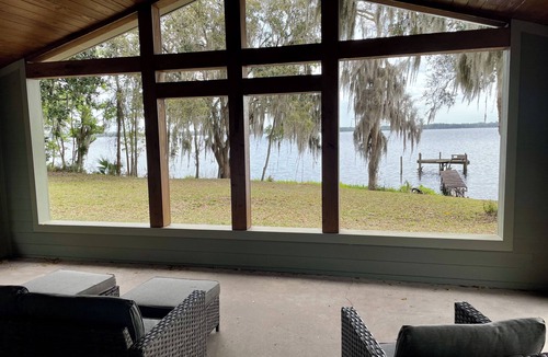 Palatka House | Newly built, charming cozy and quiet river home