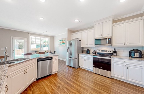 Grovetown House | Newly constructed home in a quiet neighborhood with yard, modern interior, & W/D