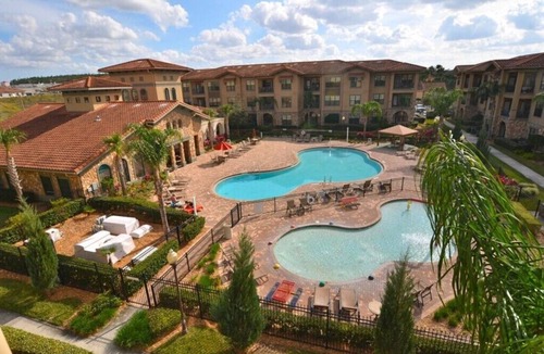 Davenport Condo | Newly furnished Condo - Bella Piazza - top floor with balcony!