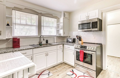 Birmingham House | Newly Renovated Birmingham Home: 7 Mi to Dtwn!