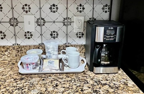 Biloxi House | Newly Renovated Coastal Condo steps to the Beach!