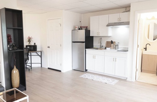 Mableton Apartment | Newly Renovated Guest Floor